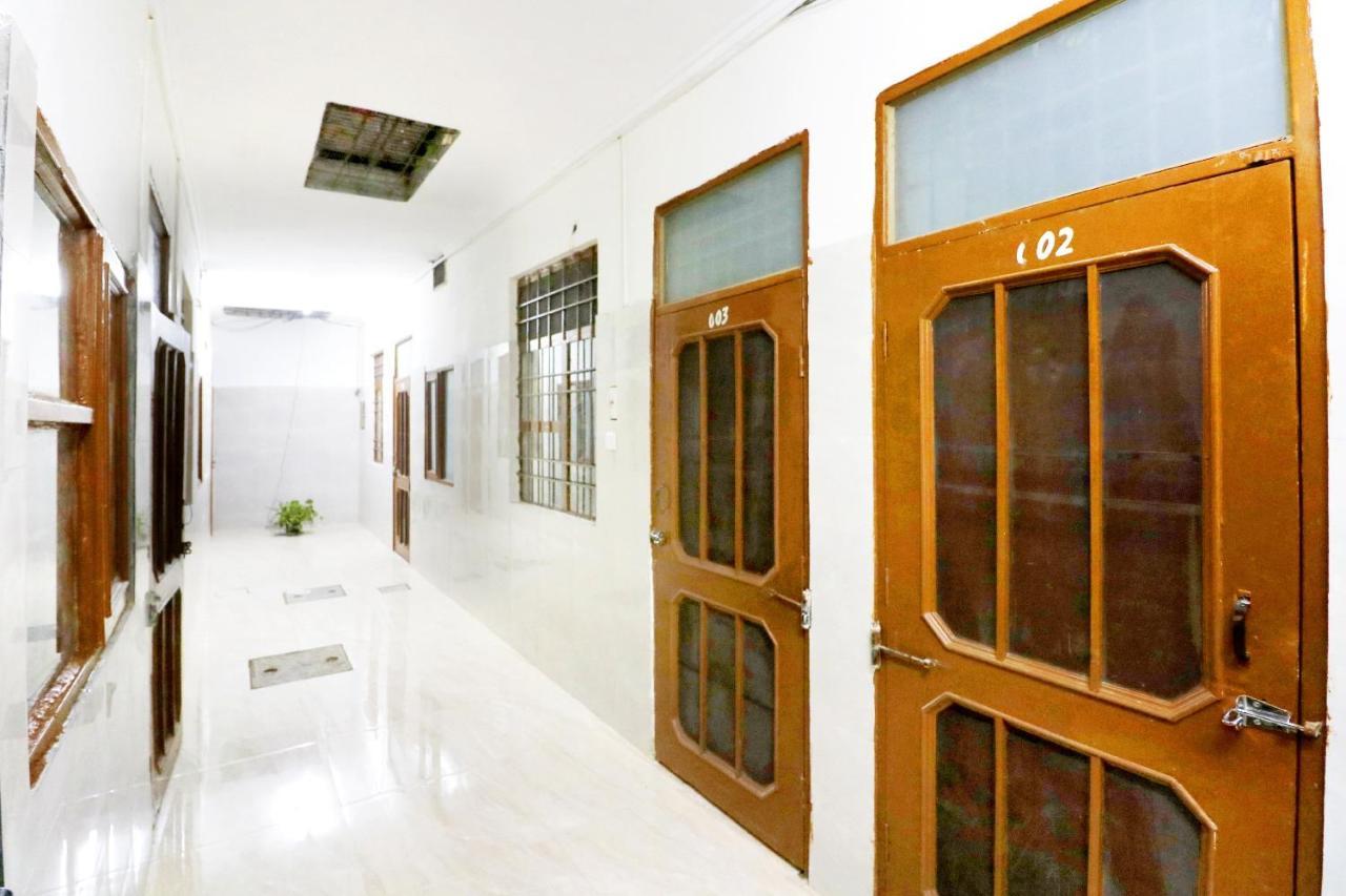 Spot On 44679 Hotel Samrat Sohana Exterior foto