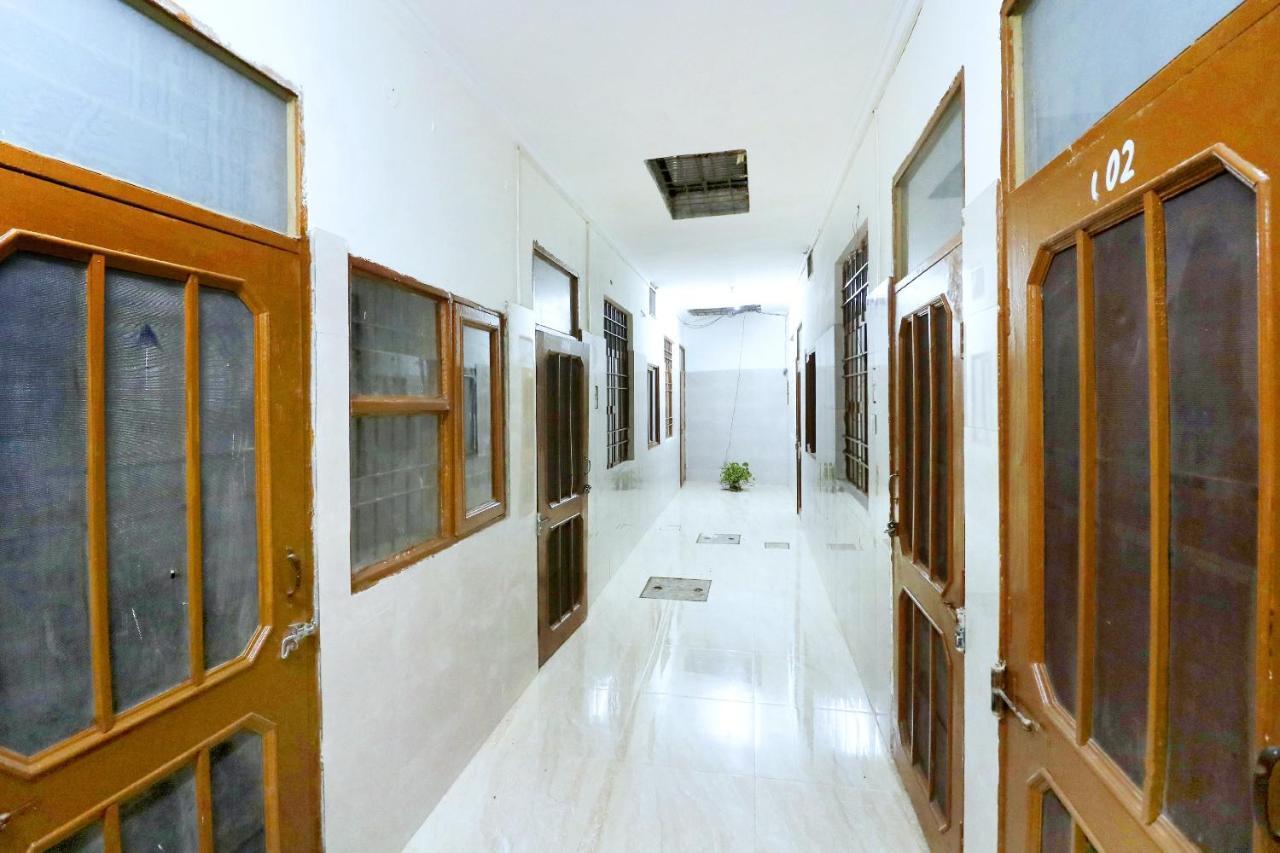 Spot On 44679 Hotel Samrat Sohana Exterior foto