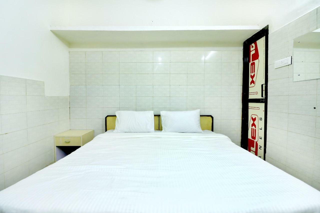 Spot On 44679 Hotel Samrat Sohana Exterior foto